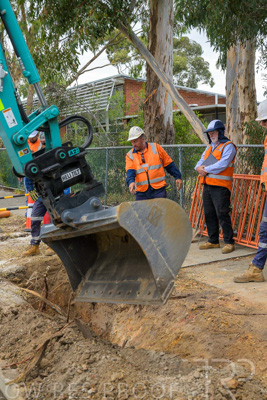 February 2024 / AGIG-Mains-replacement-Hampton-VIC_240228-_Z9C1571