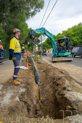 February 2024 / AGIG-Mains-replacement-Hampton-VIC_240228-_Z9C1637