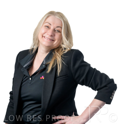 August 2025 / Donna-1050