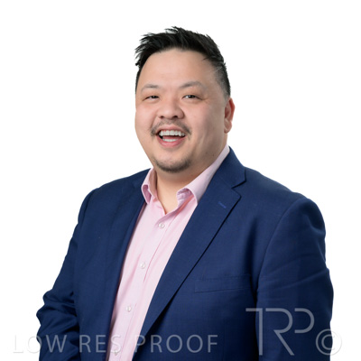 August 2025 / Thomas-400