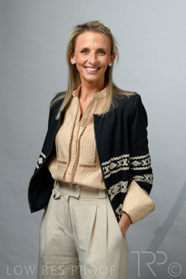 December 2021 / Annabel_FRIBENCE_103_211209