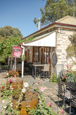 April 2022 / REILLY'S-220408-002