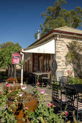 April 2022 / REILLY'S-220408-013-2