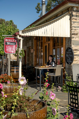 April 2022 / REILLY'S-220408-015-2