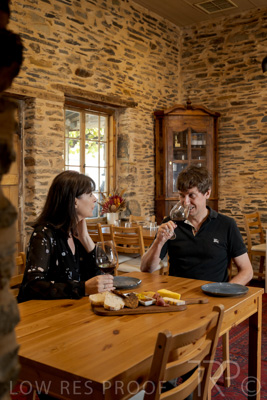 April 2022 / REILLY'S-220408-030-2