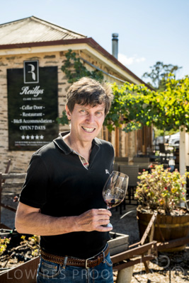 April 2022 / REILLY'S-220408-076