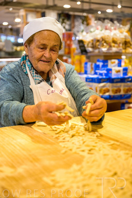 October 2022 / MERCATO-221031-84