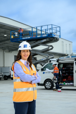 October 2023 / Lisa-SCANOMI-TIP-TOP-Electrical-231006_006