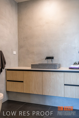 February 2020 / ENSUITE_200224_103