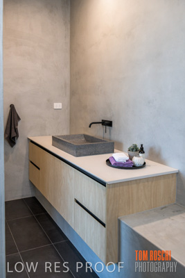 February 2020 / ENSUITE_200224_104