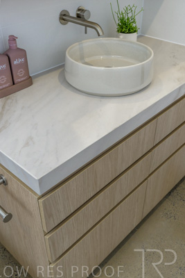 August 2025 / BATHROOM_EAST-250815_2484-HDR