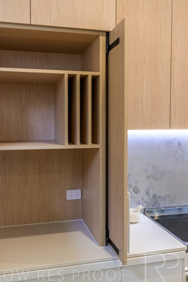 August 2025 / KITCHEN_EAST-250815_1461-HDR