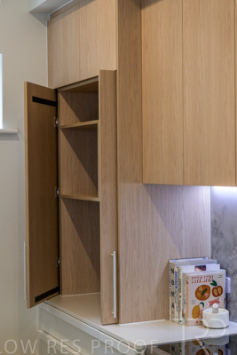 August 2025 / KITCHEN_EAST-250815_1476-HDR