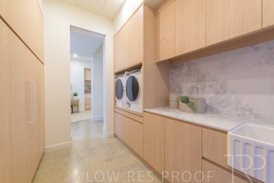 August 2025 / LAUNDRY_EAST-250815_1297-HDR