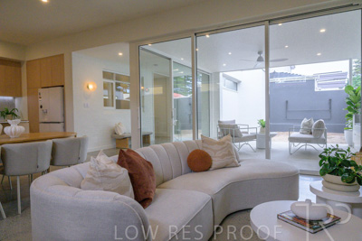 August 2025 / LOUNGE__Z9C4144