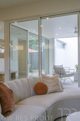 August 2025 / LOUNGE__Z9C4159