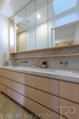 August 2025 / MASTER-BED-ROOM-BRKTS_EAST-250815_0301-HDR