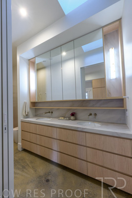 August 2025 / MASTER-BED-ROOM-BRKTS_EAST-250815_0311-HDR