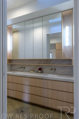 August 2025 / MASTER-BED-ROOM-BRKTS_EAST-250815_0321-HDR