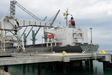 VITERRA 2013 / 091024_VITERA_1ST_SHIPLOAD_019