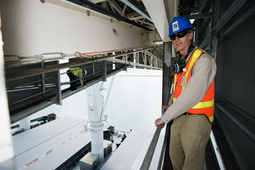 VITERRA 2013 / 091024_VITERA_1ST_SHIPLOAD_051