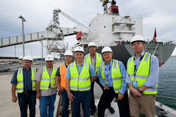 VITERRA 2013 / 091024_VITERA_1ST_SHIPLOAD_077