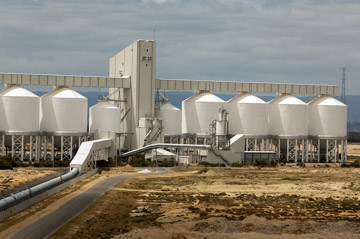 VITERRA 2013 / 091025_VITERA_1ST_SHIPLOAD_095