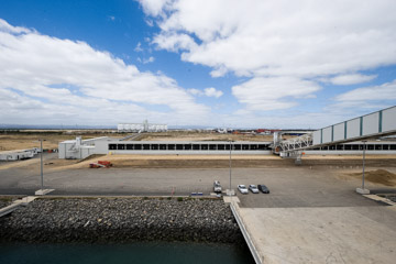 VITERRA 2013 / 091025_VITERA_1ST_SHIPLOAD_103