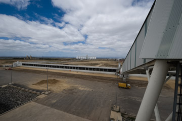 VITERRA 2013 / 091025_VITERA_1ST_SHIPLOAD_162