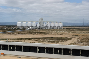 VITERRA 2013 / 091025_VITERA_1ST_SHIPLOAD_166