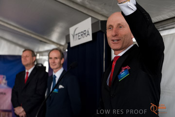 VITERRA 2013 / 20100121_VITERRA_OH_LAUNCH_047