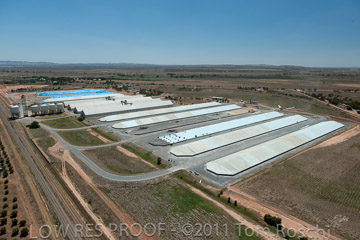 VITERRA 2013 / 110224_VITERRA_BOWMANS_880