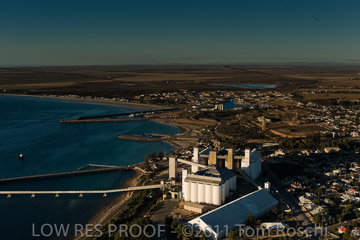 VITERRA 2013 / 110425_WALLAROO_013_
