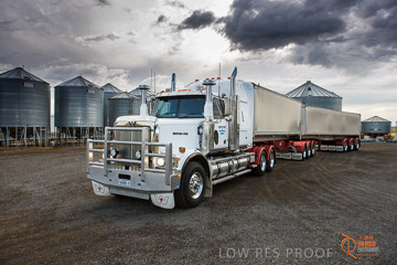 VITERRA 2013 / VITERRA_GLENVALE_FARMS_077_140909