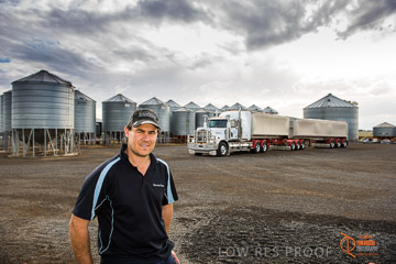 VITERRA 2013 / VITERRA_GLENVALE_FARMS_083_140909