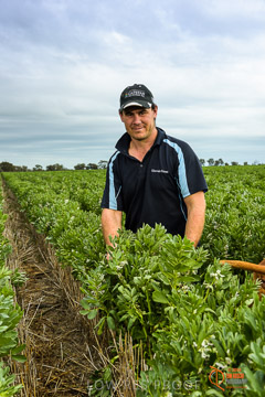 VITERRA 2013 / VITERRA_GLENVALE_FARMS_102_140909