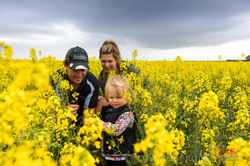 VITERRA 2013 / VITERRA_GLENVALE_FARMS_176_140909