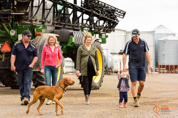 VITERRA 2013 / VITERRA_GLENVALE_FARMS_194_140909