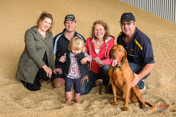 VITERRA 2013 / VITERRA_GLENVALE_FARMS_336_140909