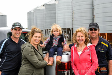 VITERRA 2013 / VITERRA_GLENVALE_FARMS_337_140909