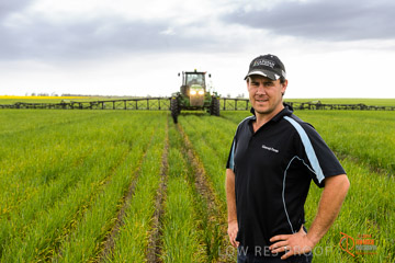 VITERRA 2013 / VITERRA_GLENVALE_FARMS_350_140909