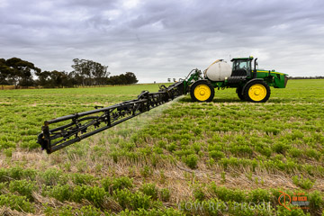 VITERRA 2013 / VITERRA_GLENVALE_FARMS_362_140909