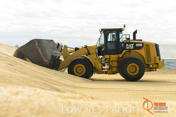 April 2015 / VITERRA_ROSEWORTHY_LOADER_0031_150429