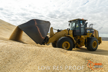 April 2015 / VITERRA_ROSEWORTHY_LOADER_0046_150429