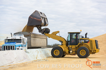 April 2015 / VITERRA_ROSEWORTHY_LOADER_0049_150429