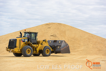 April 2015 / VITERRA_ROSEWORTHY_LOADER_0052_150429