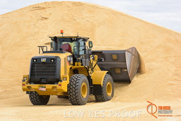 April 2015 / VITERRA_ROSEWORTHY_LOADER_0054_150429