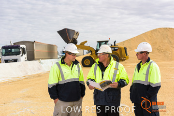 April 2015 / VITERRA_ROSEWORTHY_LOADER_0066_150429