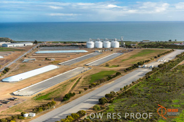 July 2015 / WALLAROO_BUNKERS_023_150724