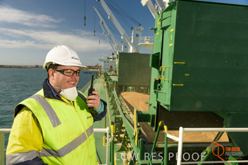 July 2015 / SHIP_LOADING_WALLAROO_082_150724